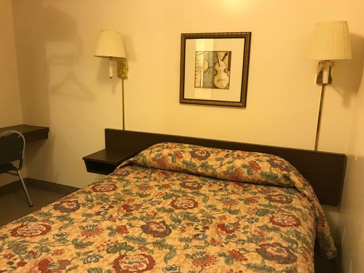 Motel Grand Chadron Esterno foto