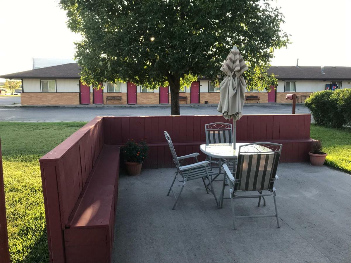 Motel Grand Chadron Esterno foto