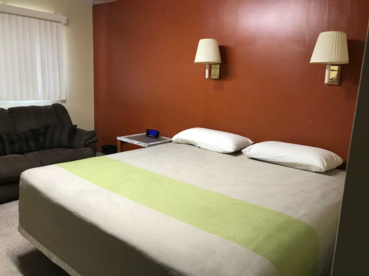 Motel Grand Chadron Esterno foto